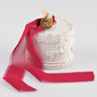 Αρωματικό κερί-γούρι πορσελάνης Καρουζέλ με Γούρι Αστεράκι