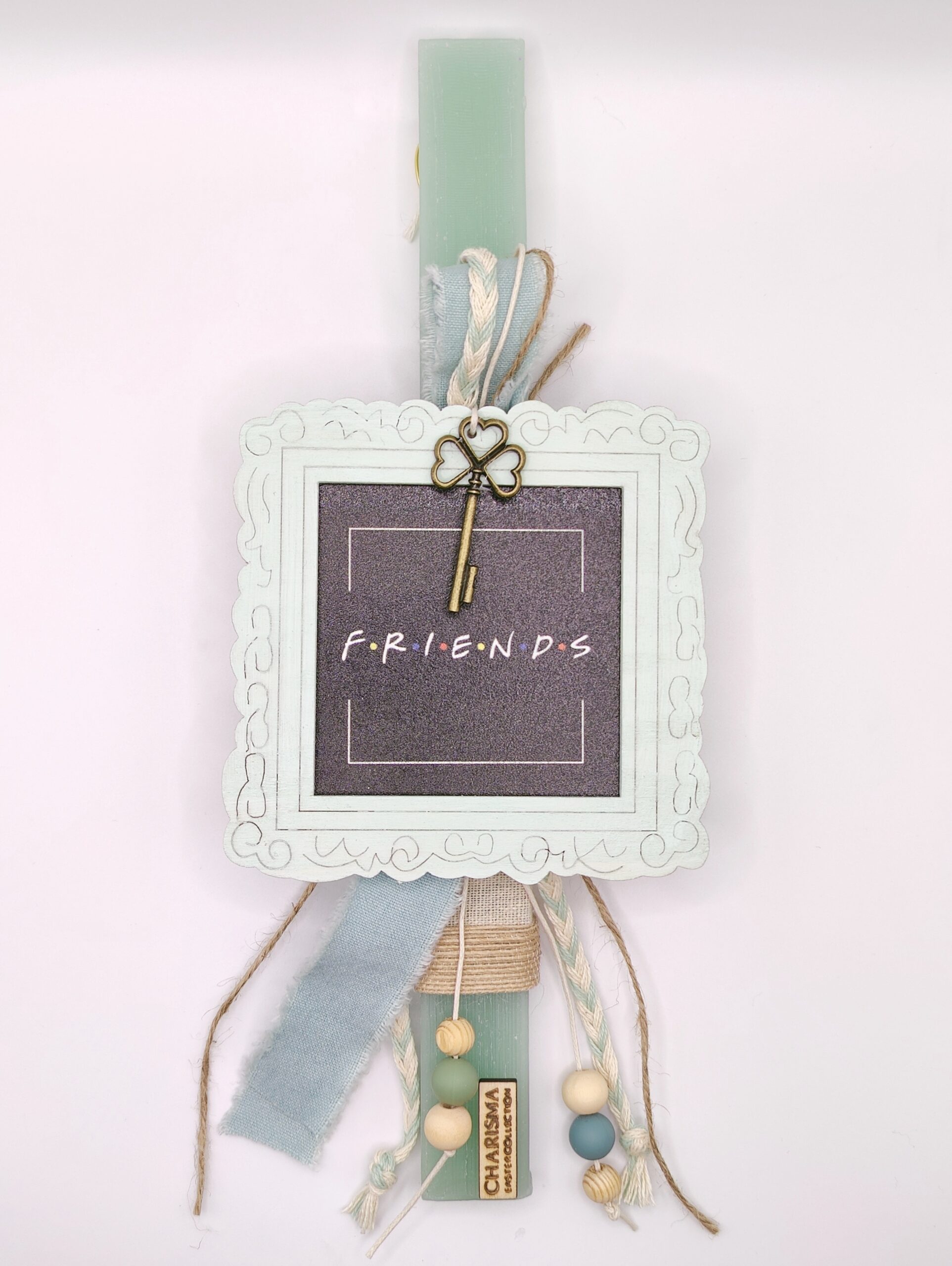 pl26017 Λαμπάδα Friends με Κλειδί